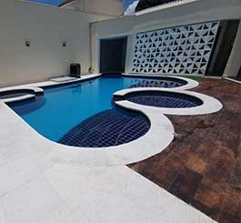 Bordas para Piscinas